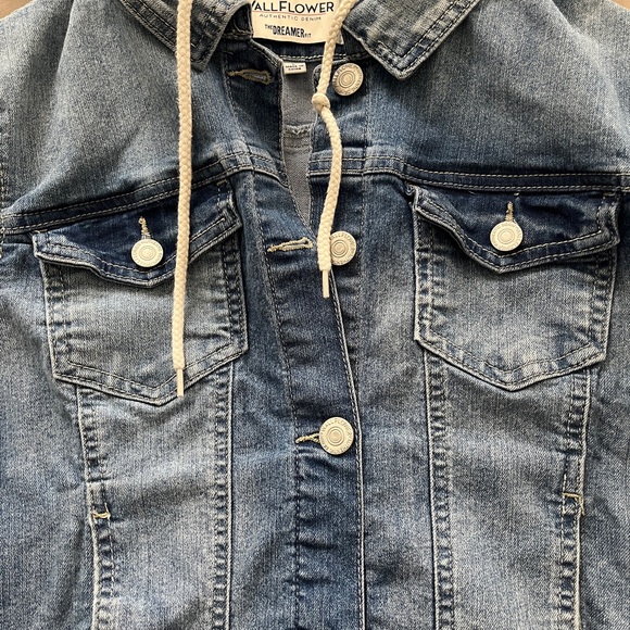 Wallflower woman’s denim jacket - Picture 8 of 17